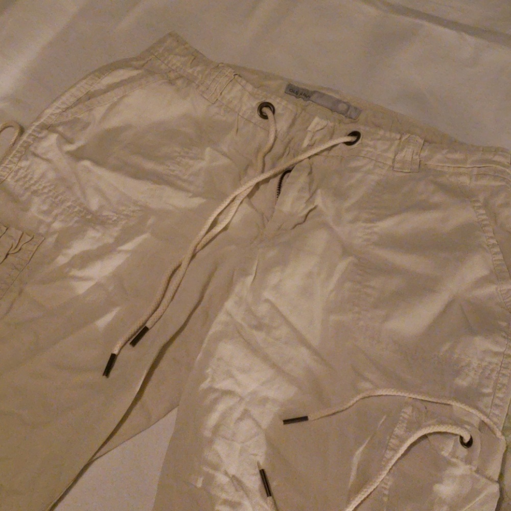 Cream Capris